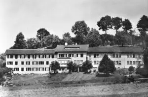 1945: Kranken- und Altersheim Laupen, erstellt 1942